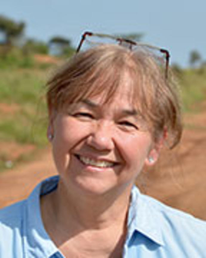Naomi Pierce Headshot